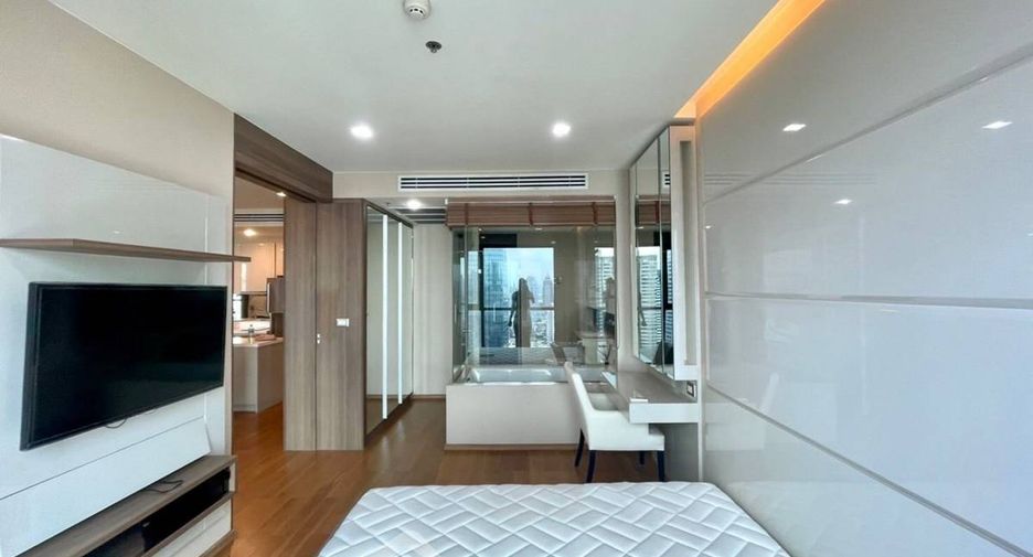 For sale 1 bed condo in Sathon, Bangkok