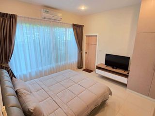 Villa en alquiler y en venta de 3 habitaciones en Bang Lamung, Chonburi