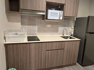 Wohnung zur Miete und zum Kauf mit 2 Zimmer in Bang Phlat, Bangkok