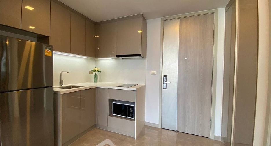 For sale 1 bed condo in Huai Khwang, Bangkok