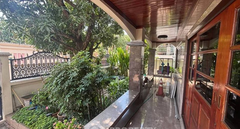 Casa en venta de 4 habitaciones en Suan Luang, Bangkok