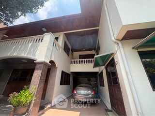 Casa en venta de 4 habitaciones en Suan Luang, Bangkok