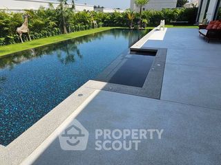 For sale 3 bedrooms villa in Bang Lamung, Chonburi