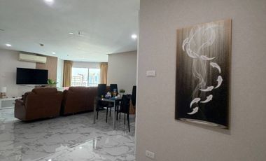 Wohnung zum Kauf mit 2 Zimmer in Huai Khwang, Bangkok