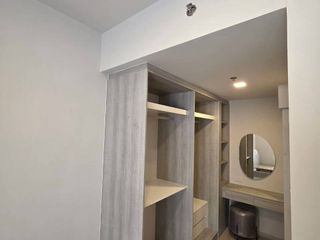 À vendre 1 chambre condo à Huai Khwang, Bangkok