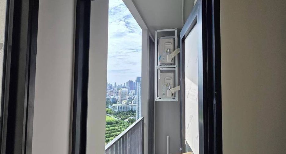 For sale 1 bed condo in Huai Khwang, Bangkok
