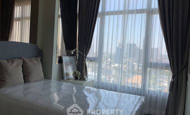 Condo en venta de 2 habitaciones en Phra Khanong, Bangkok