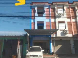 Продажа 3 спальни таунхаус в Mueang Chon Buri, Чонбури