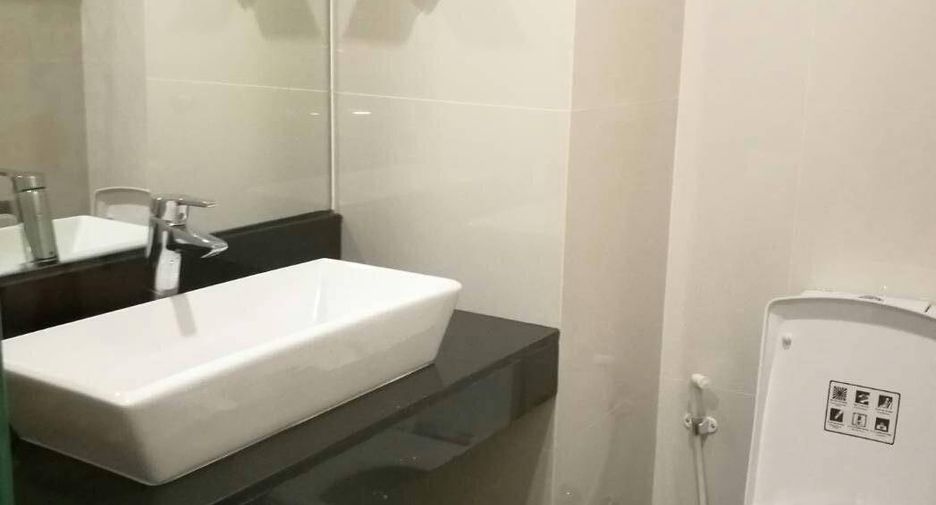 For sale 1 bed condo in Sathon, Bangkok