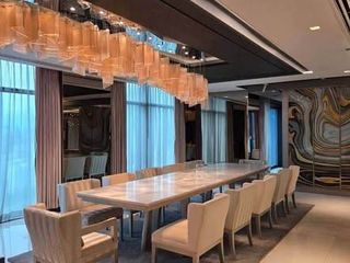 Condo en alquiler y en venta de 4 habitaciones en Pathum Wan, Bangkok