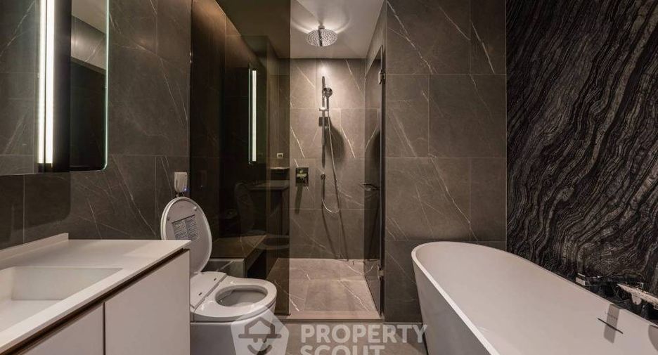 For sale 2 bedrooms condo in Watthana, Bangkok