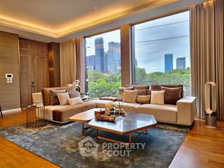 For sale 3 bedrooms condo in Pathum Wan, Bangkok