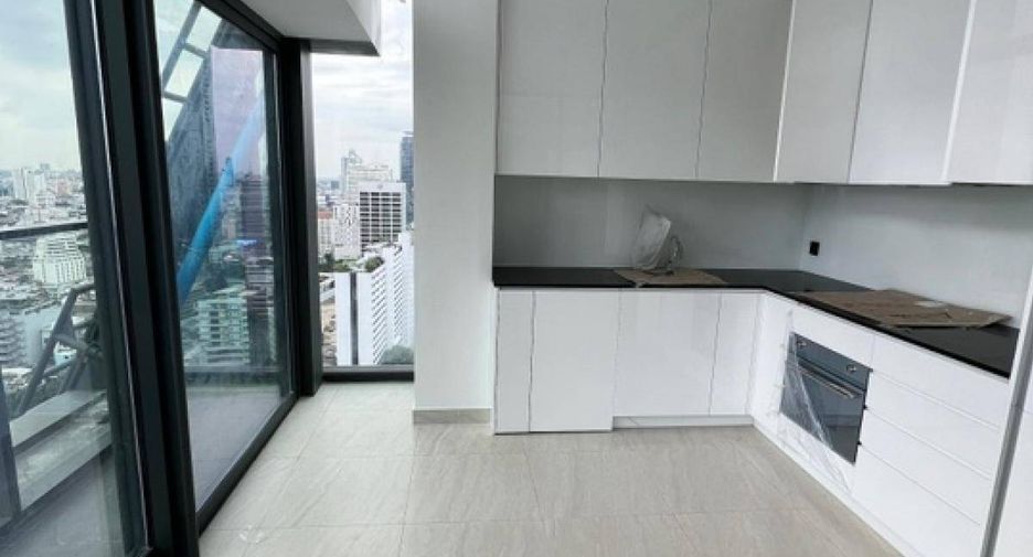 For sale 2 ベッドルーム condo in Sathon, Bangkok