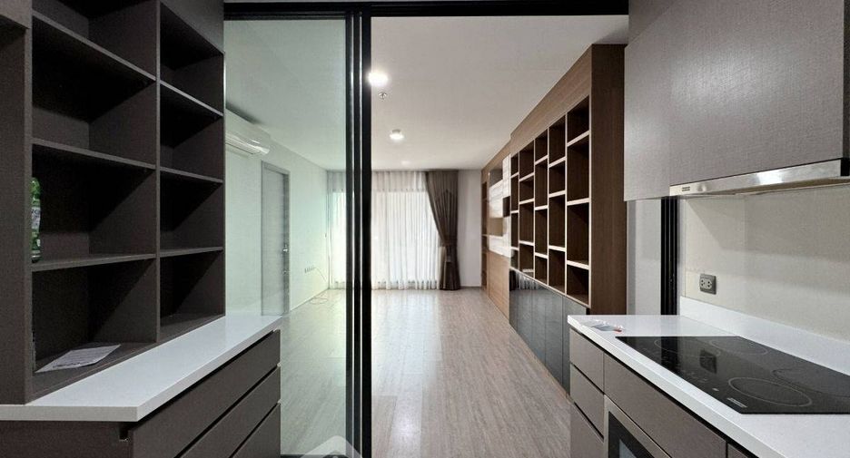 À vendre 2 chambres condo à Watthana, Bangkok