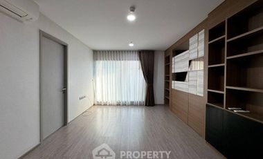 À vendre 2 chambres condo à Watthana, Bangkok