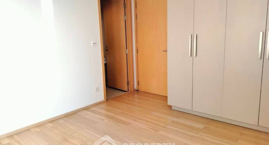Продажа 3 спальни кондо в Кхлонг Тоеи, Бангкок