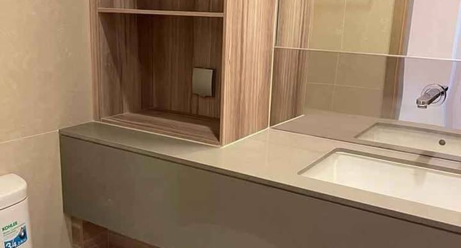 For sale 1 bed condo in Watthana, Bangkok
