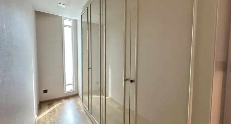For rent 2 bedrooms condo in Yan Nawa, Bangkok