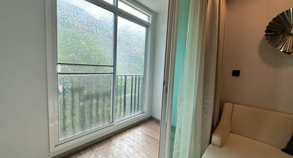 For rent 2 bedrooms condo in Yan Nawa, Bangkok