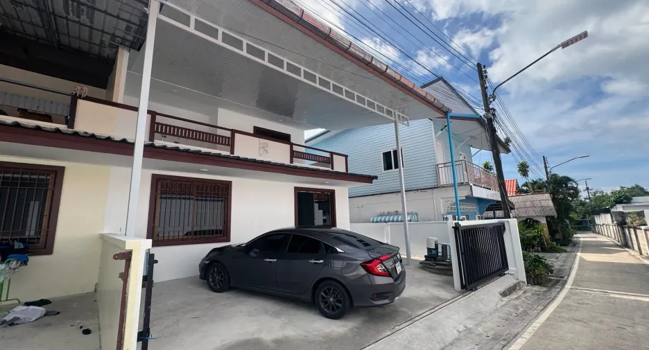 出租 4 卧室 联排别墅 在 Phuket Town, 普吉
