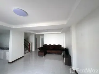 出租 4 卧室 联排别墅 在 Phuket Town, 普吉