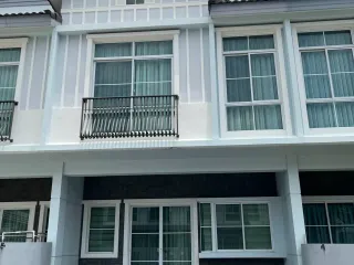 For rent 2 bedrooms townhouse in Prawet, Bangkok