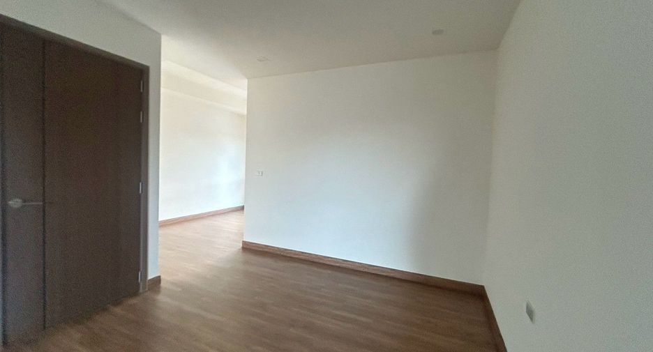Casa adosada en alquiler de 3 habitaciones en Mueang Samut Prakan, Samut Prakan