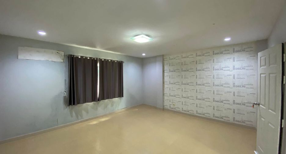 Reihenhaus zum Kauf und zur Miete mit 4 Zimmer in Min Buri, Bangkok