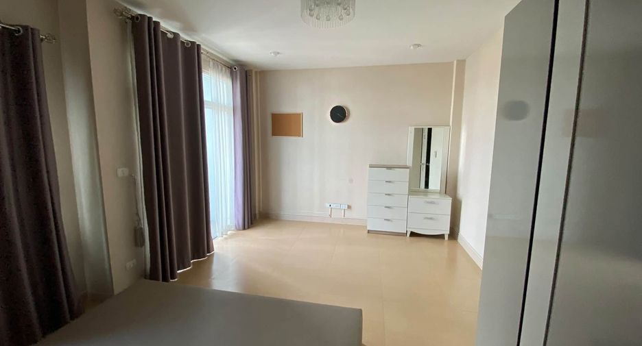Reihenhaus zum Kauf und zur Miete mit 4 Zimmer in Min Buri, Bangkok