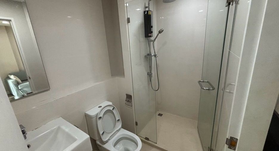For sale 1 bed condo in Huai Khwang, Bangkok