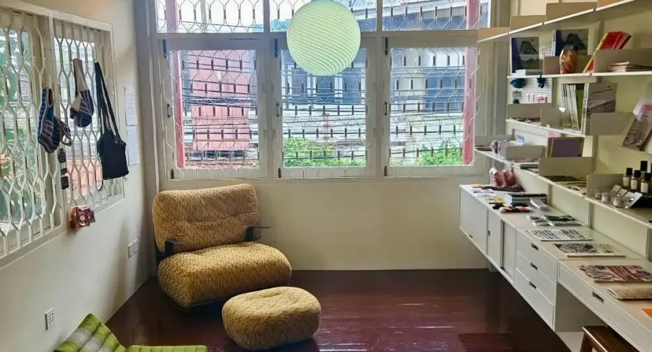 For rent 5 bedrooms house in Watthana, Bangkok