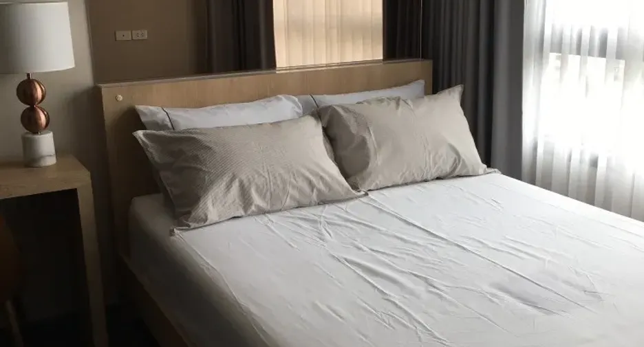 For rent 1 bed condo in Phra Khanong, Bangkok