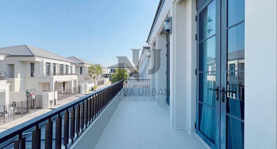 For sale 4 bedrooms house in Bang Lamung, Chonburi