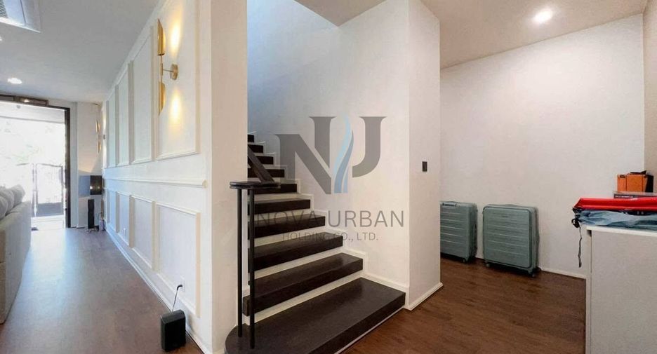 For sale 4 bedrooms house in Bang Lamung, Chonburi