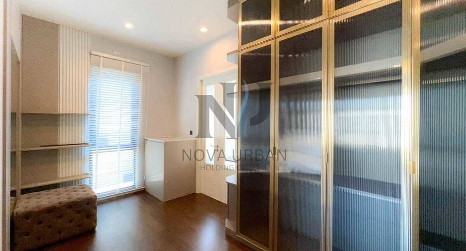 For sale 4 bedrooms house in Bang Lamung, Chonburi