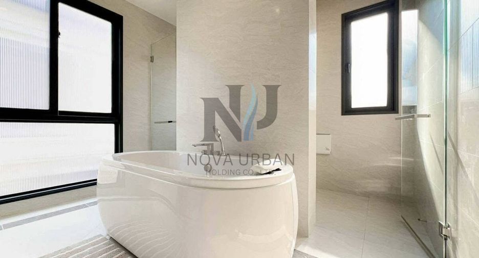 For sale 4 bedrooms house in Bang Lamung, Chonburi