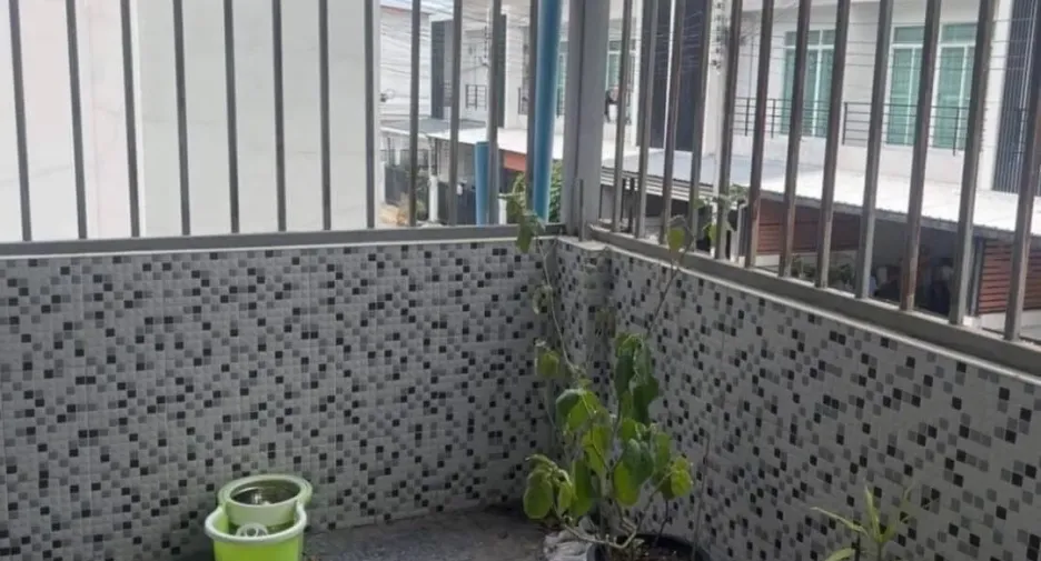 出售 2 卧室 商业空间 在 Bang Khae, 曼谷