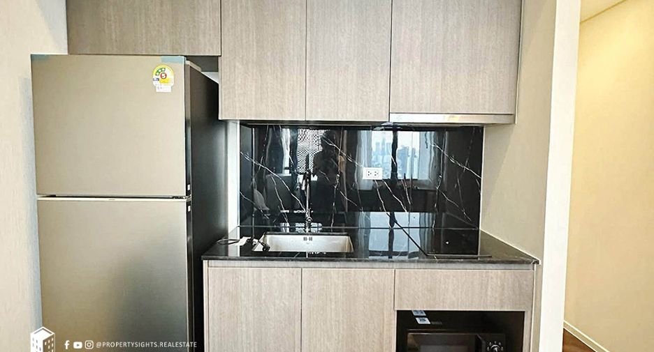 Condo en alquiler de 1 habitaciones en Khlong Toei, Bangkok