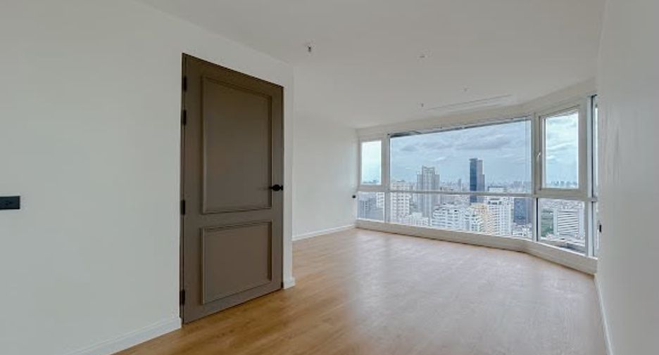 Condo en venta de 4 habitaciones en Watthana, Bangkok