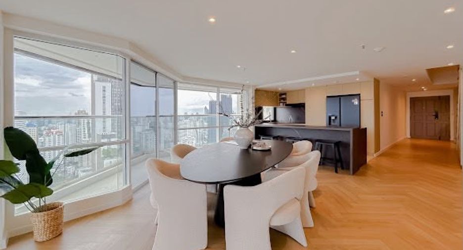 Condo en venta de 4 habitaciones en Watthana, Bangkok