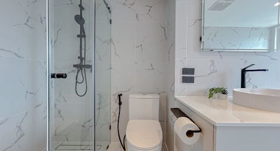 Condo en venta de 4 habitaciones en Watthana, Bangkok