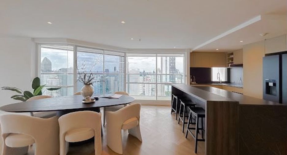 Condo en venta de 4 habitaciones en Watthana, Bangkok