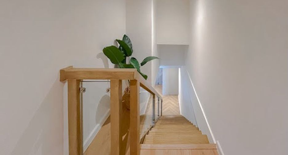 Condo en venta de 4 habitaciones en Watthana, Bangkok