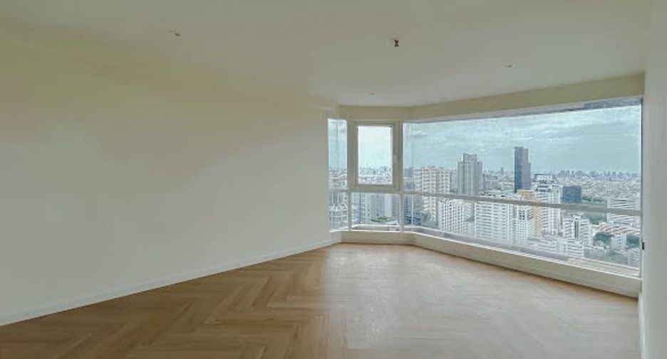 Condo en venta de 4 habitaciones en Watthana, Bangkok