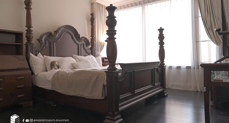 Condo en venta de 2 habitaciones en Khlong Toei, Bangkok