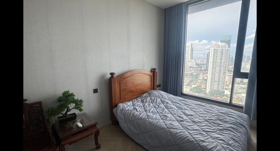 À louer 3 chambres condo à Khlong San, Bangkok