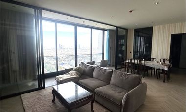 À louer 3 chambres condo à Khlong San, Bangkok