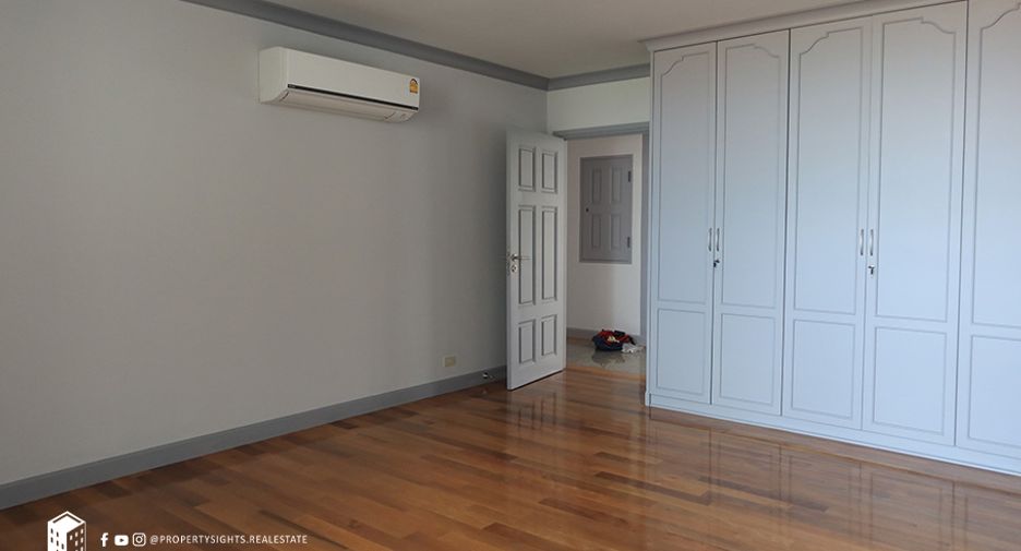 Wohnung zur Miete mit 4 Zimmer in Khlong Toei, Bangkok