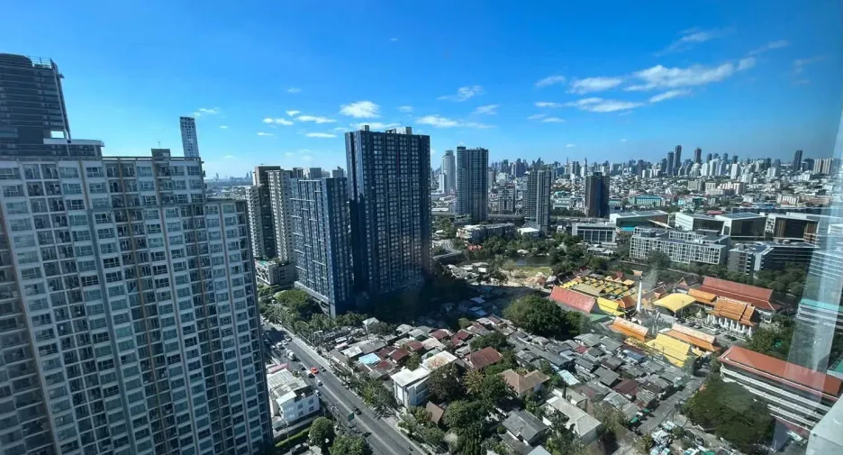 For rent 2 bedrooms condo in Suan Luang, Bangkok