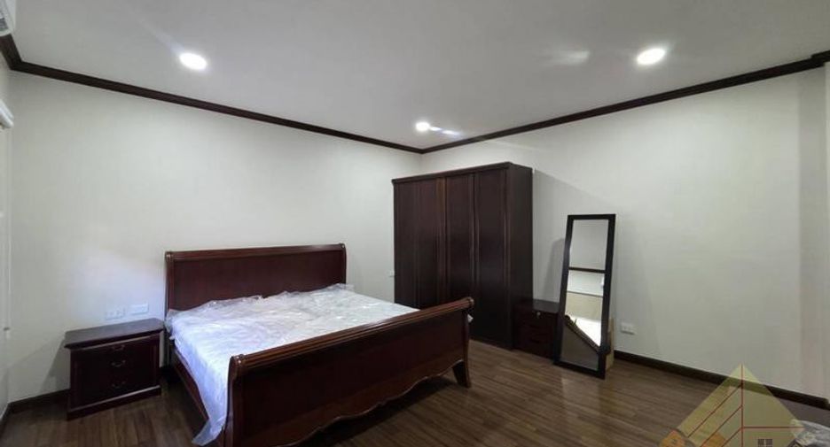 For rent and for sale 4 bedrooms house in Huay Yai, Pattaya